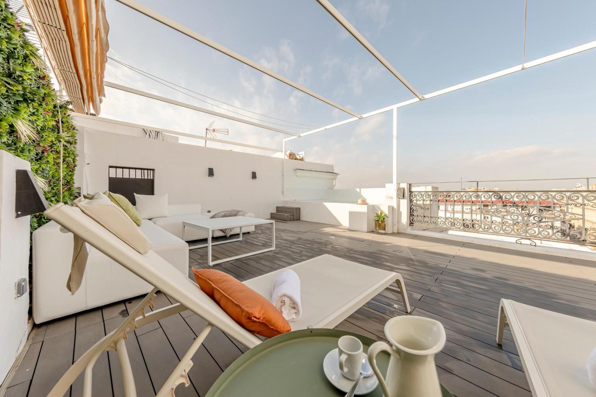 Isg Apartments Modern Atticpool At The Cathedralfree Parking Sevilla Bagian luar foto