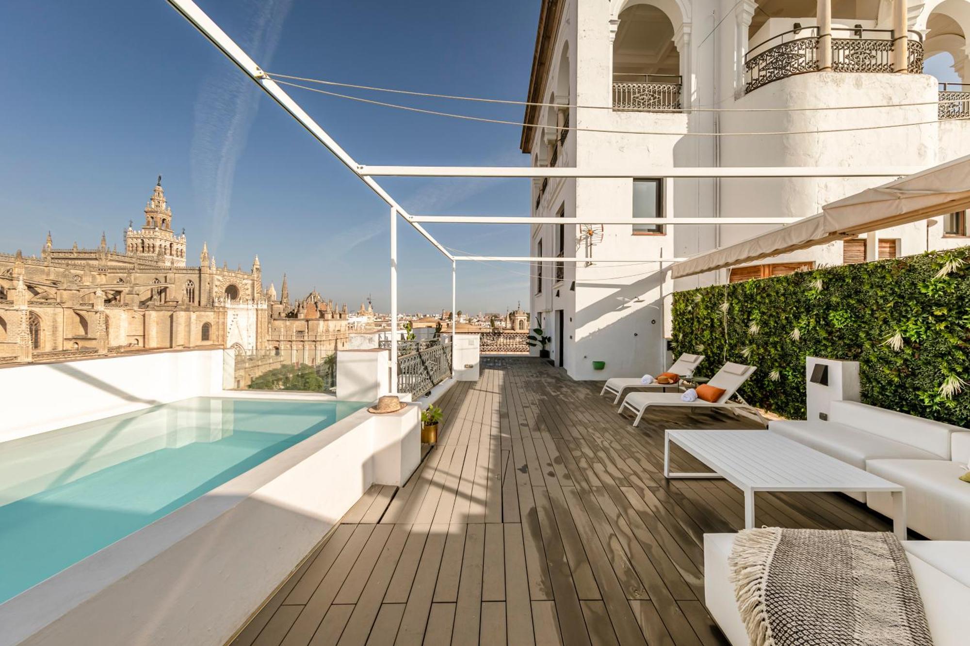 Isg Apartments Modern Atticpool At The Cathedralfree Parking Sevilla Bagian luar foto
