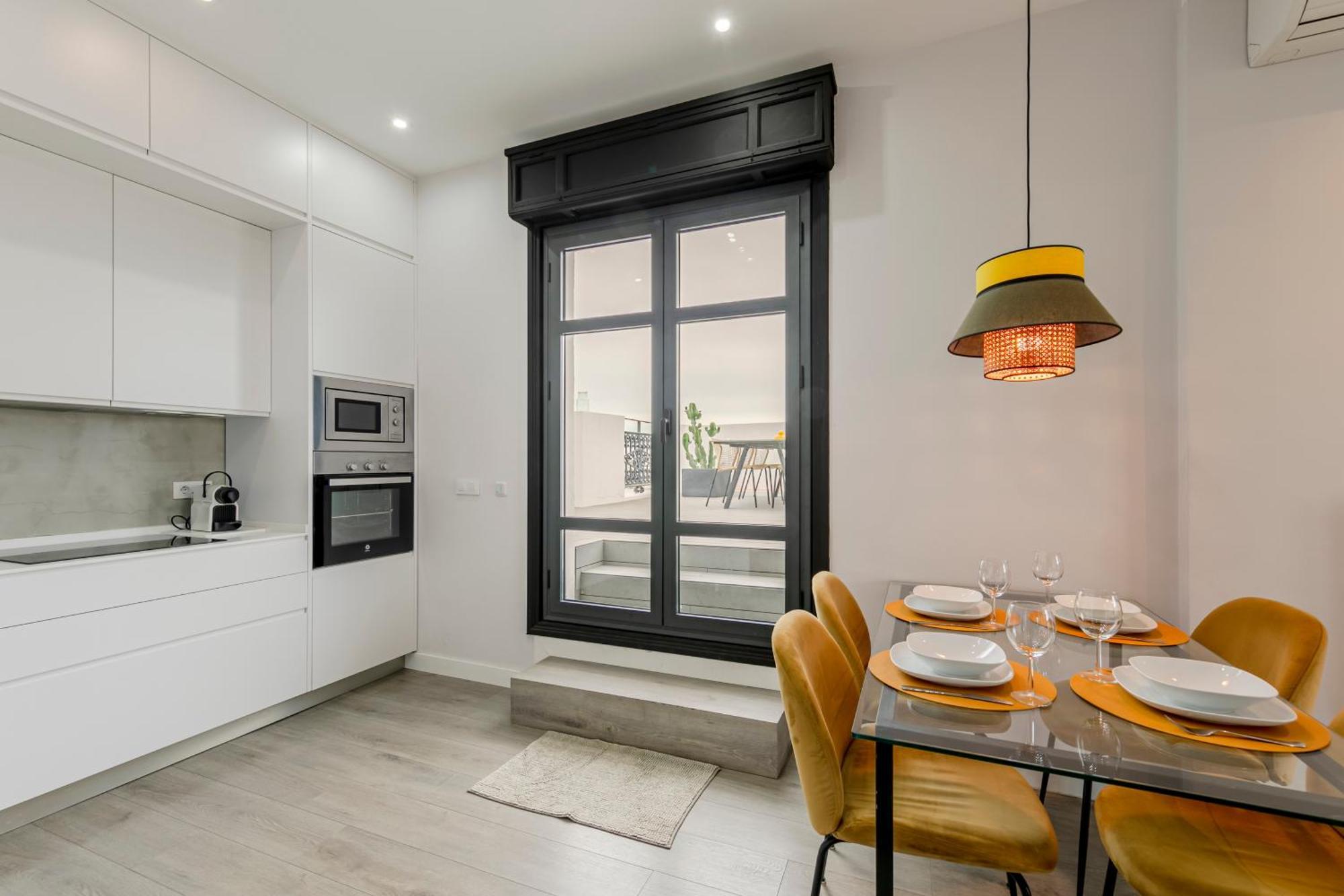 Isg Apartments Modern Atticpool At The Cathedralfree Parking Sevilla Bagian luar foto
