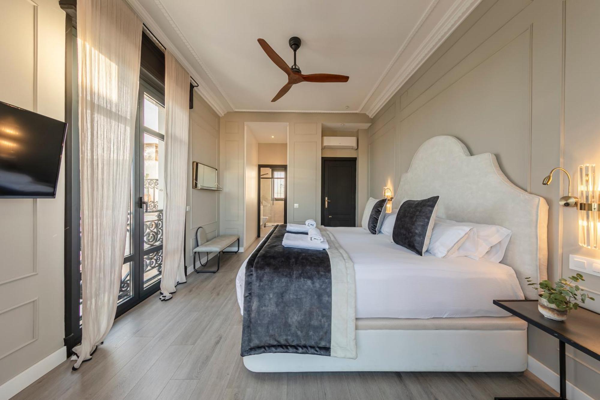 Isg Apartments Modern Atticpool At The Cathedralfree Parking Sevilla Bagian luar foto