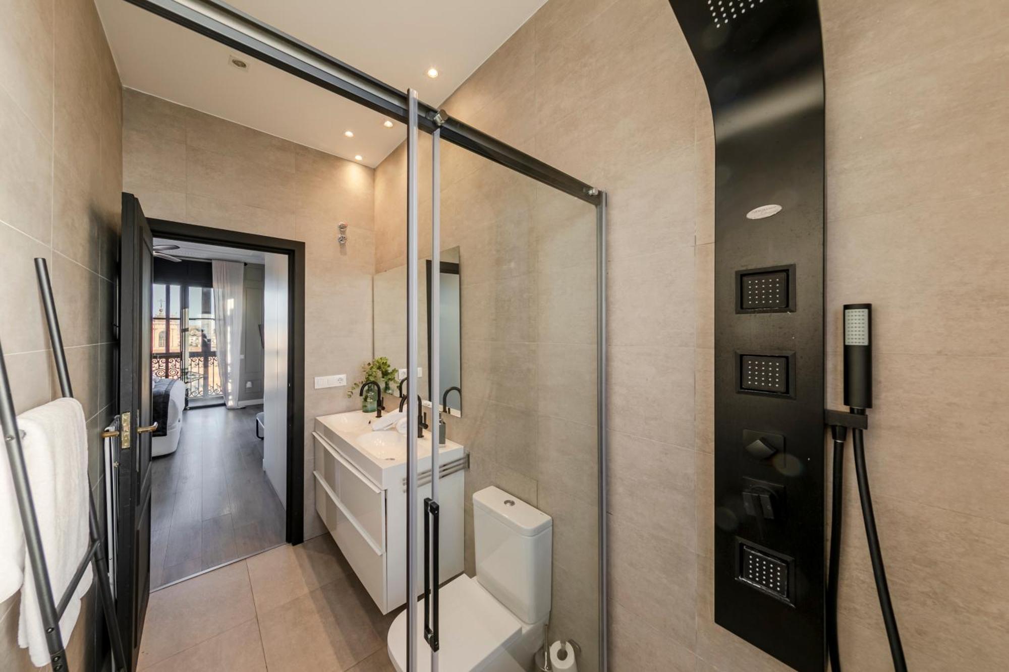 Isg Apartments Modern Atticpool At The Cathedralfree Parking Sevilla Bagian luar foto
