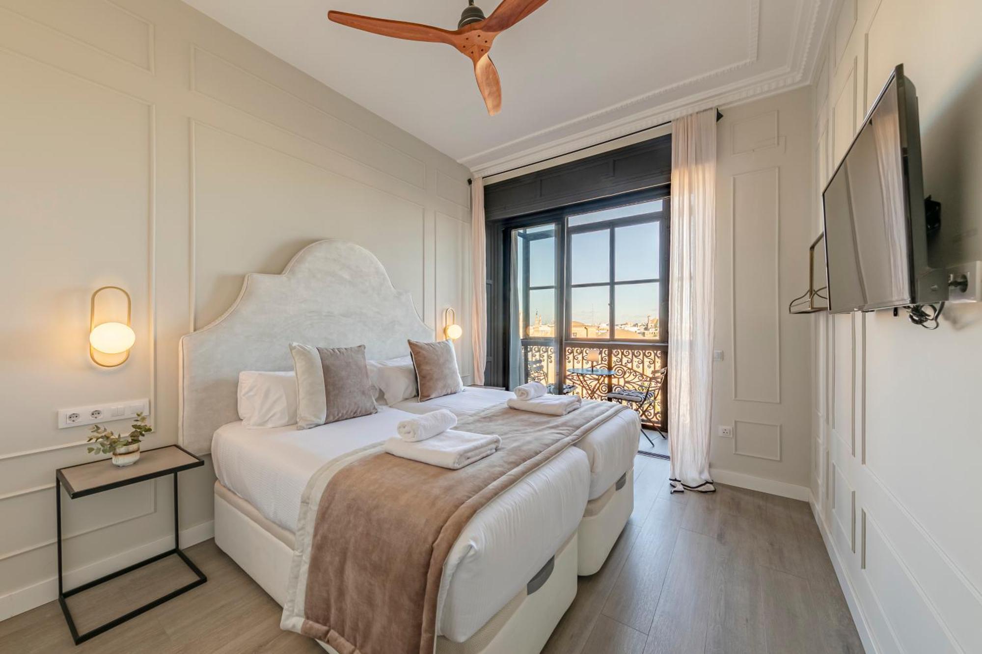 Isg Apartments Modern Atticpool At The Cathedralfree Parking Sevilla Bagian luar foto