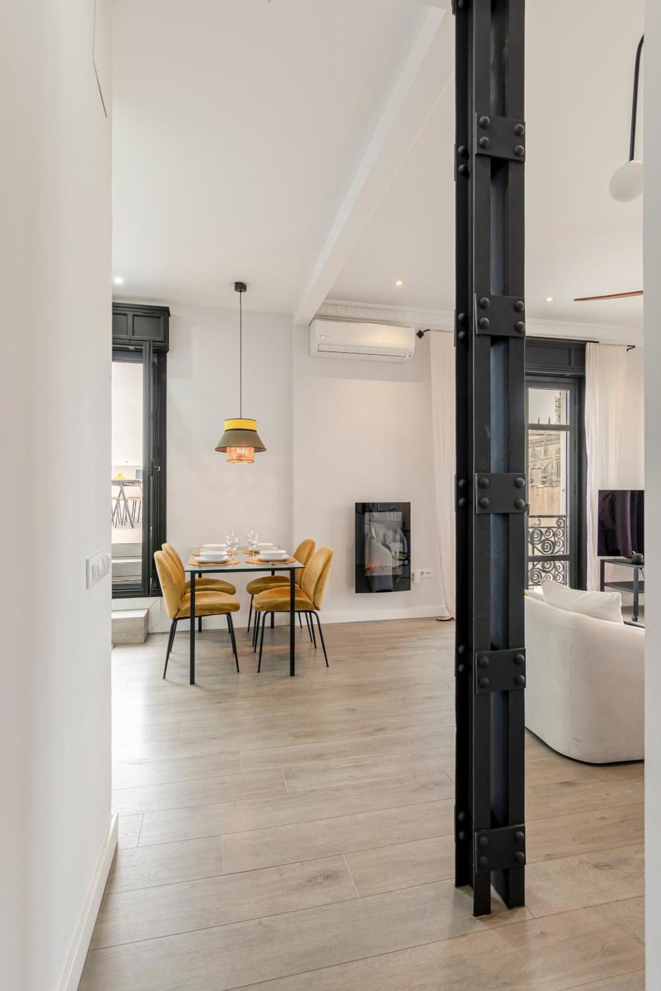 Isg Apartments Modern Atticpool At The Cathedralfree Parking Sevilla Bagian luar foto